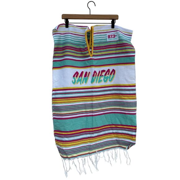 San Diego Padres MLB City Connect Poncho Rare Ltd Edition, Cotopaxi,  YOUTH Size - Picture 1 of 7